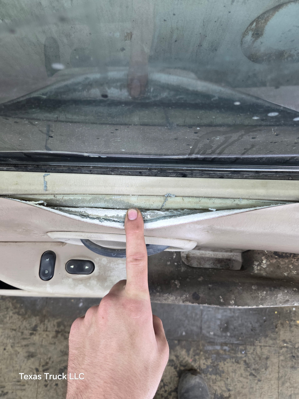 1997-2003 Ford F150 Passenger Side RH Front Door