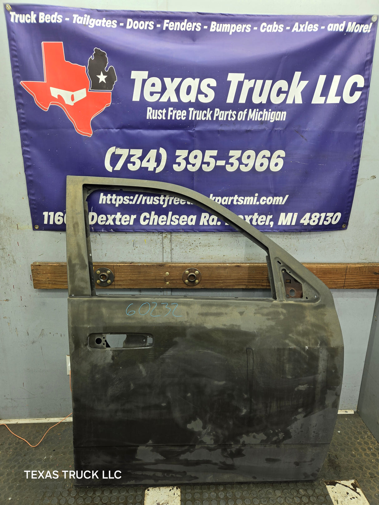 2009-2018 Dodge Ram 4th Gen Passenger Side RH Front Quad Crew Cab Door 1500 2500 3500 4500 5500