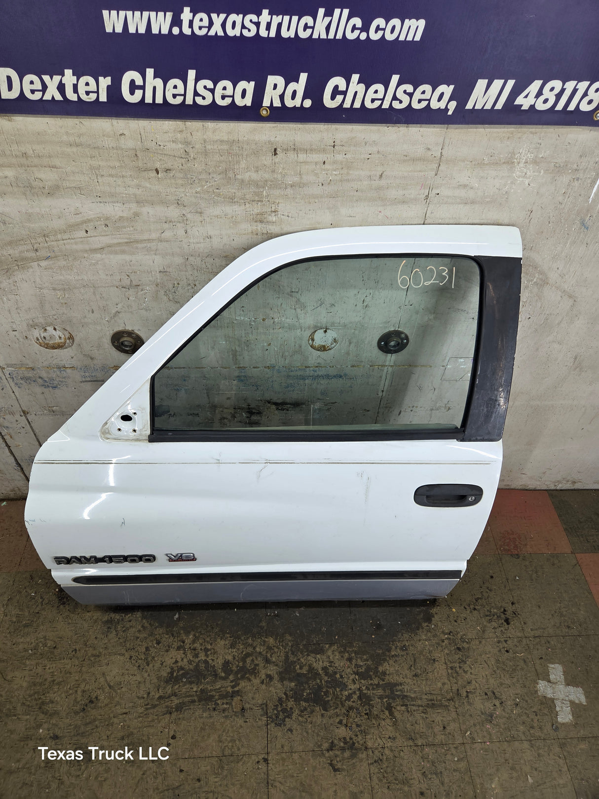 1994-2002 Dodge Ram 2nd Gen LH Driver Side Front Door Regular Cab / 2 Door Ext Cab 1500 2500 3500 ROUND CORNER