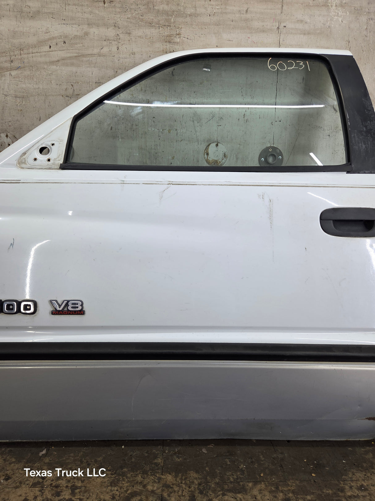 1994-2002 Dodge Ram 2nd Gen LH Driver Side Front Door Regular Cab / 2 Door Ext Cab 1500 2500 3500 ROUND CORNER