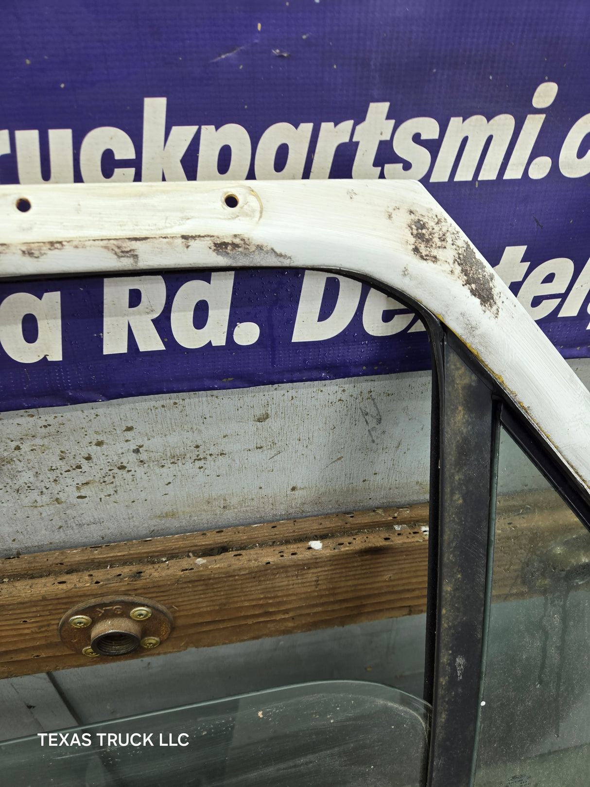 1987-1997 Ford F Series F250 F350 F450 F550 Passenger Side Front Door RH