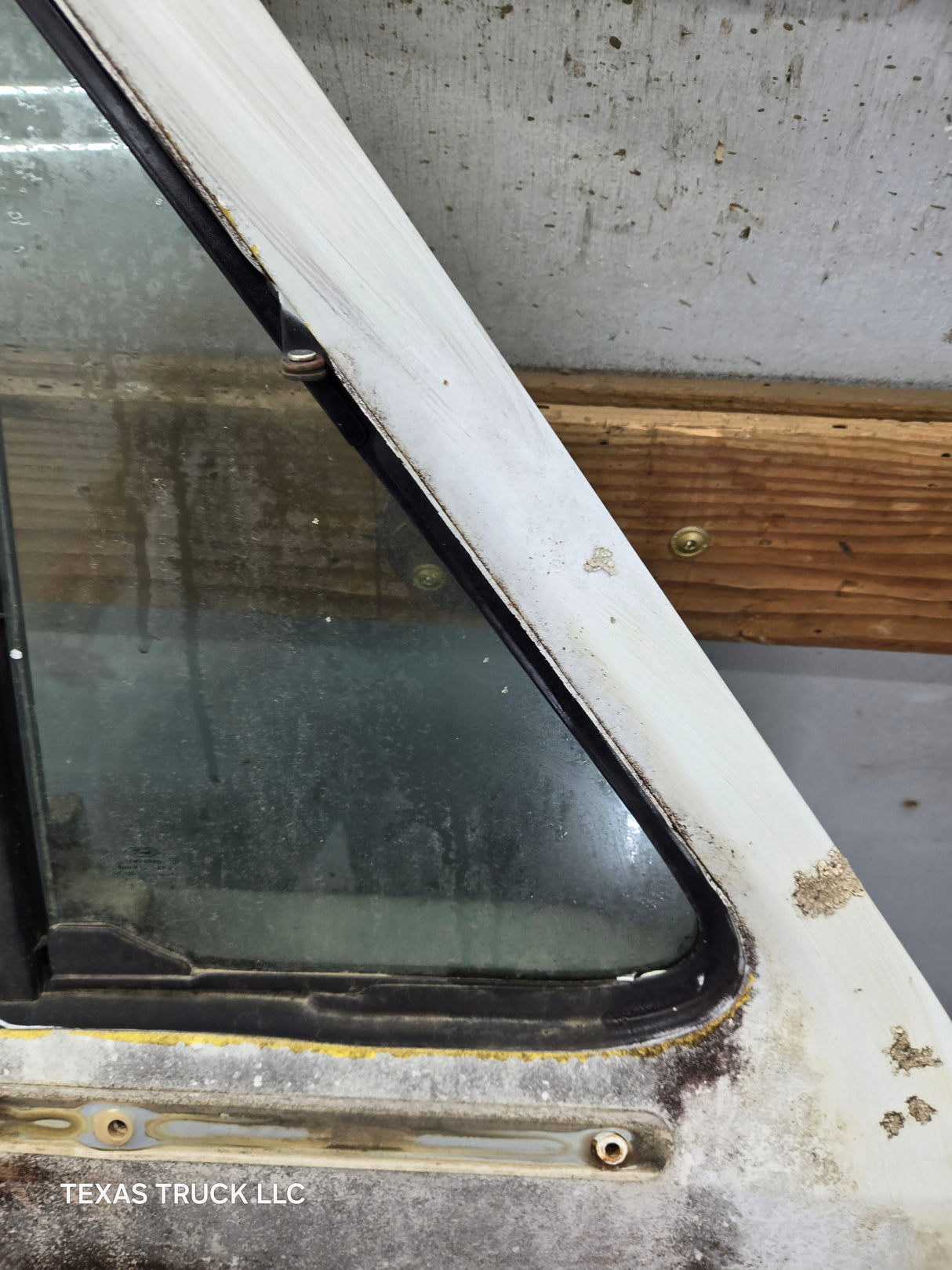 1987-1997 Ford F Series F250 F350 F450 F550 Passenger Side Front Door RH