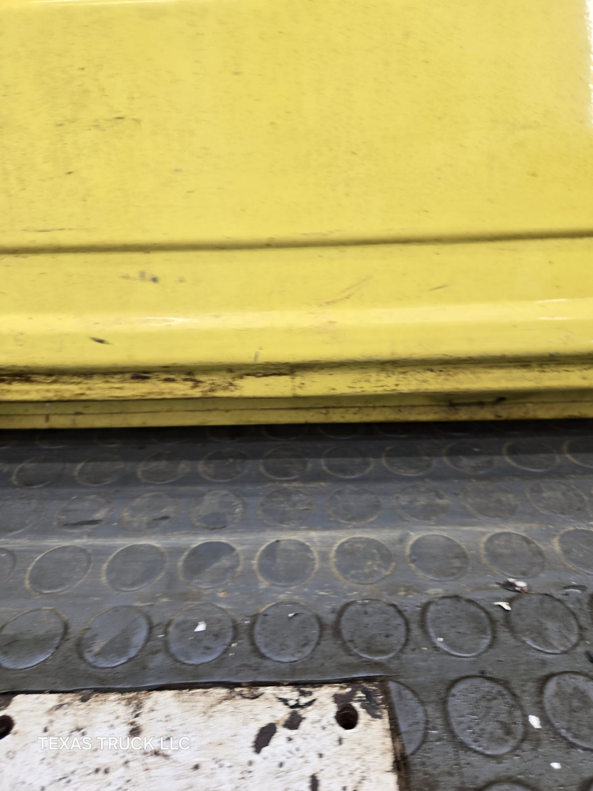 1987-1997 Ford F Series F250 F350 F450 F550 Passenger Side Front Door RH