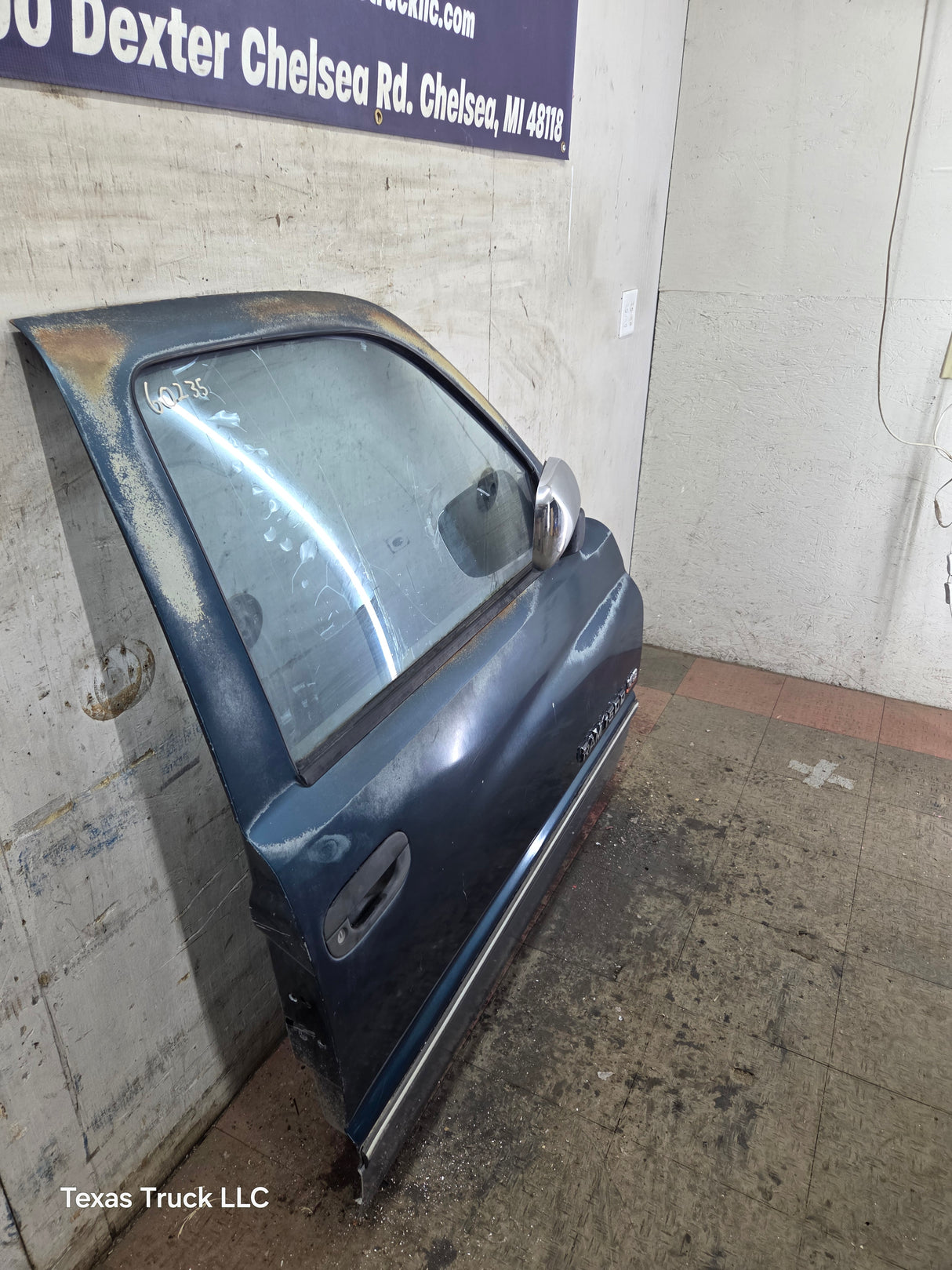 1994-2002 Dodge Ram 2nd Gen RH Passenger Side Front Door Regular Cab / 2 Door Ext Cab 1500 2500 3500 ROUND CORNER