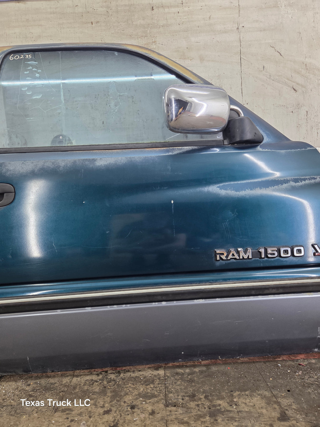 1994-2002 Dodge Ram 2nd Gen RH Passenger Side Front Door Regular Cab / 2 Door Ext Cab 1500 2500 3500 ROUND CORNER