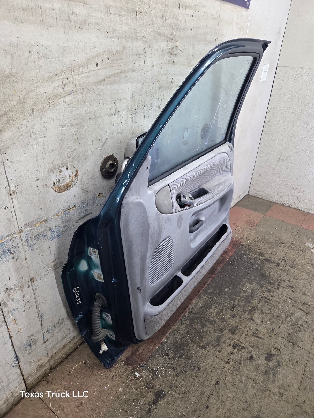 1994-2002 Dodge Ram 2nd Gen RH Passenger Side Front Door Regular Cab / 2 Door Ext Cab 1500 2500 3500 ROUND CORNER
