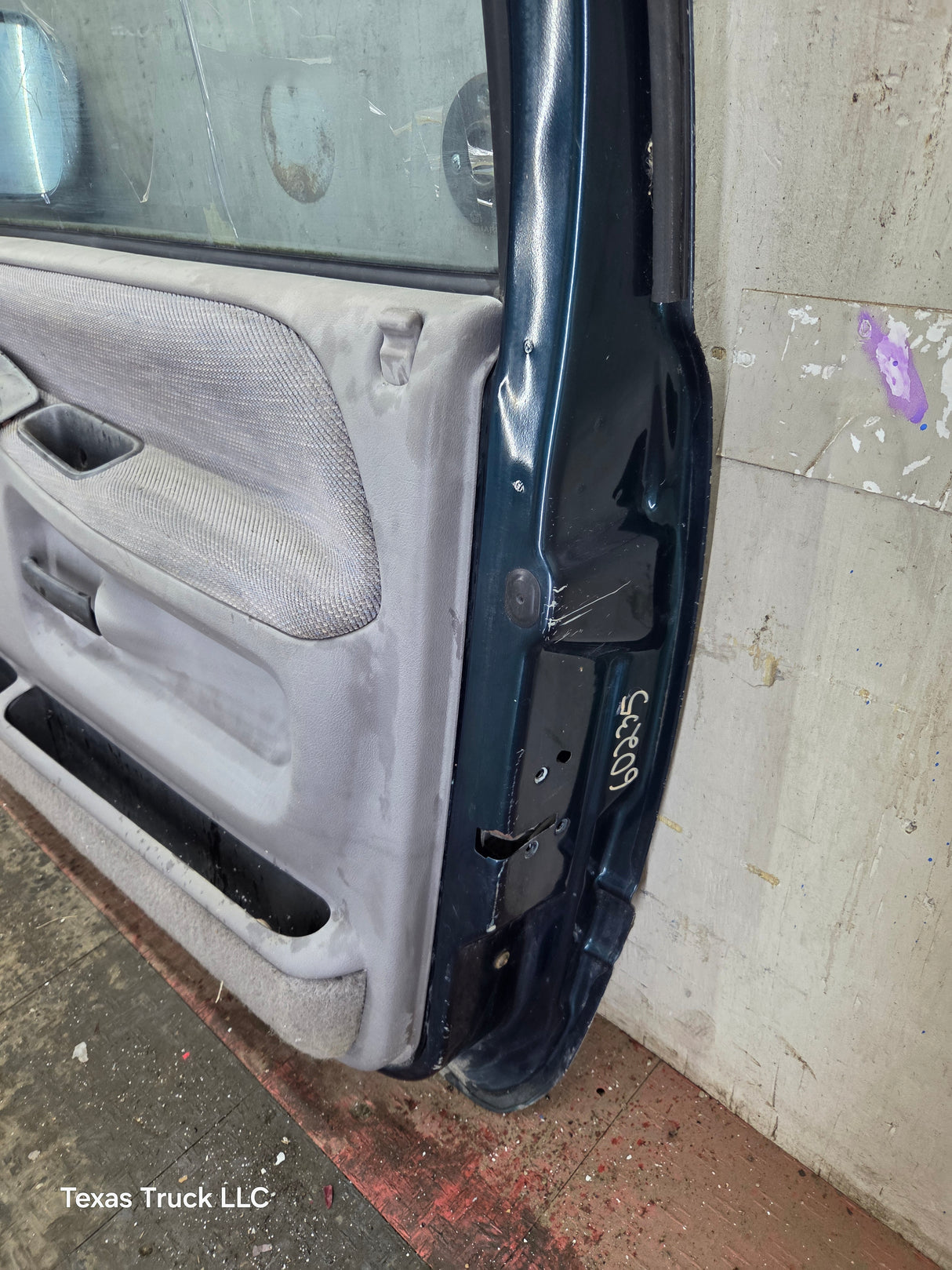 1994-2002 Dodge Ram 2nd Gen RH Passenger Side Front Door Regular Cab / 2 Door Ext Cab 1500 2500 3500 ROUND CORNER