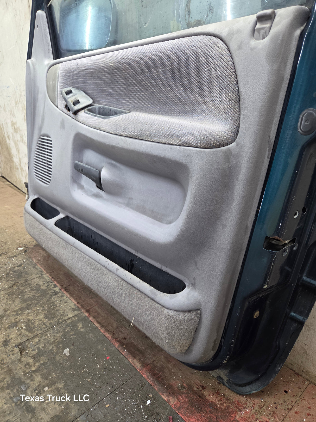 1994-2002 Dodge Ram 2nd Gen RH Passenger Side Front Door Regular Cab / 2 Door Ext Cab 1500 2500 3500 ROUND CORNER