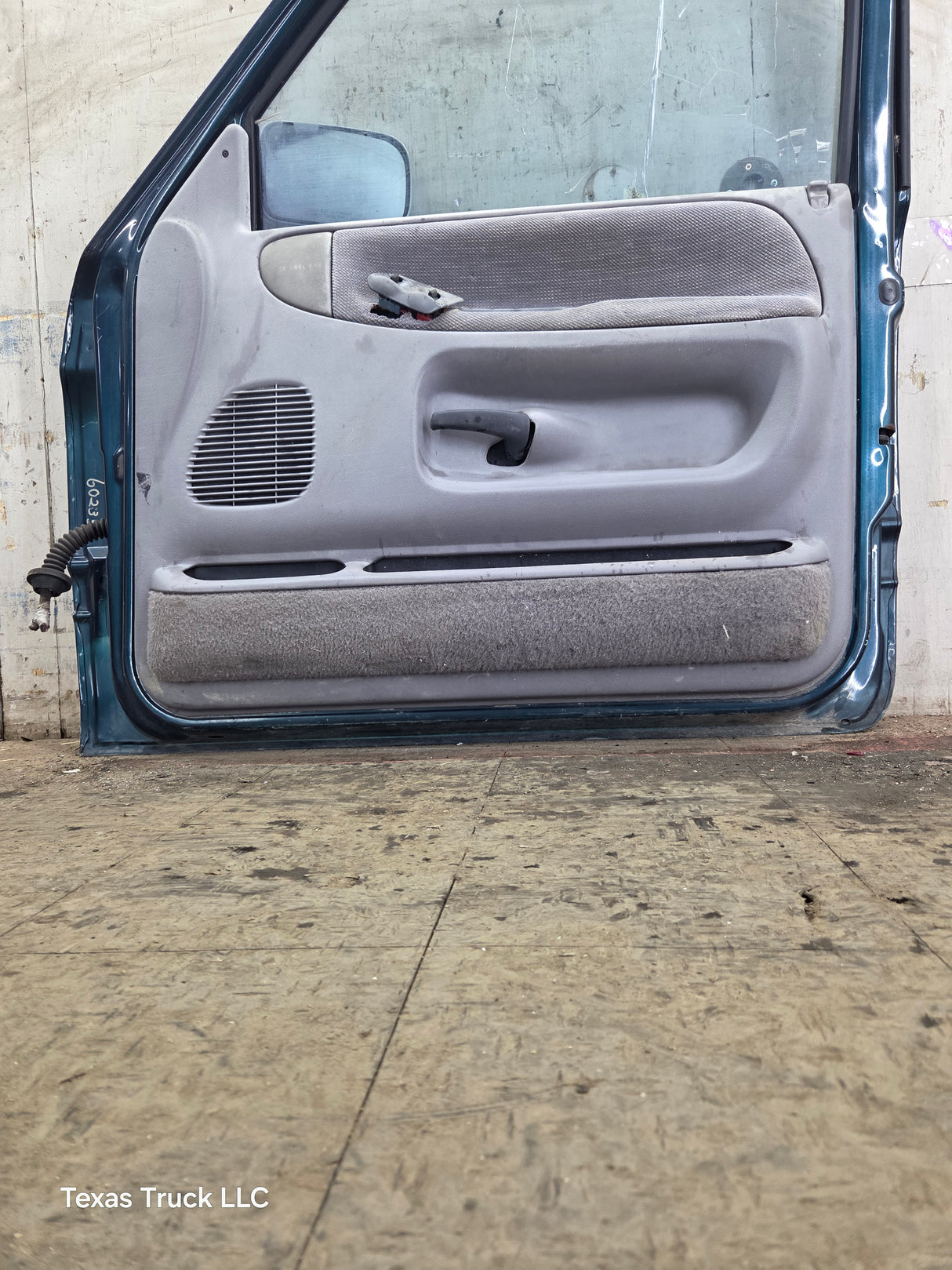 1994-2002 Dodge Ram 2nd Gen RH Passenger Side Front Door Regular Cab / 2 Door Ext Cab 1500 2500 3500 ROUND CORNER