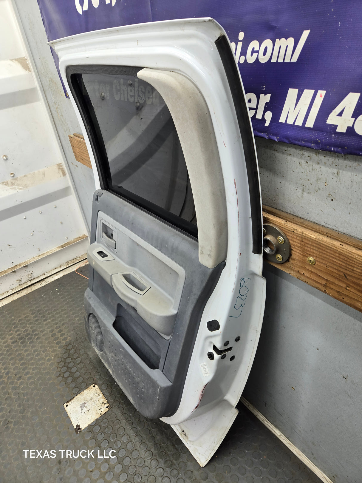 2003-2008 Dodge Ram 3rd Gen RH Passenger Side Rear MEGA Cab Door 1500 2500 3500 4500 5500