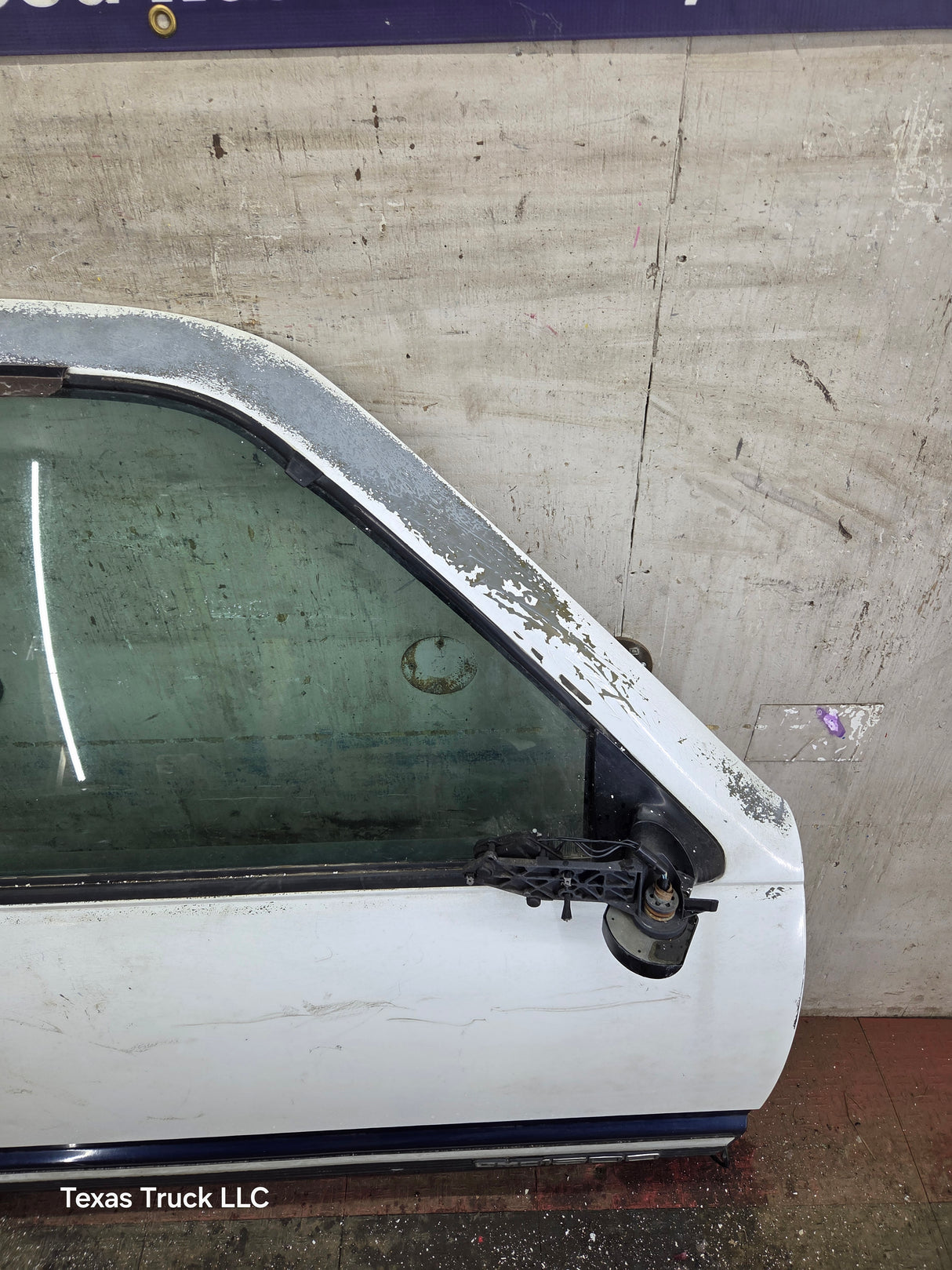 1988-2000 Chevrolet Silverado Suburban GMC Sierra RH Front Passenger Door