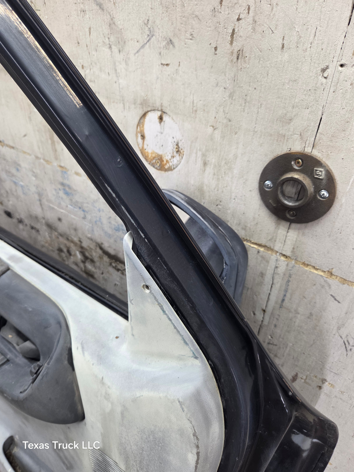 1993-2002 Ford Ranger Driver Side Front Left Hand Door