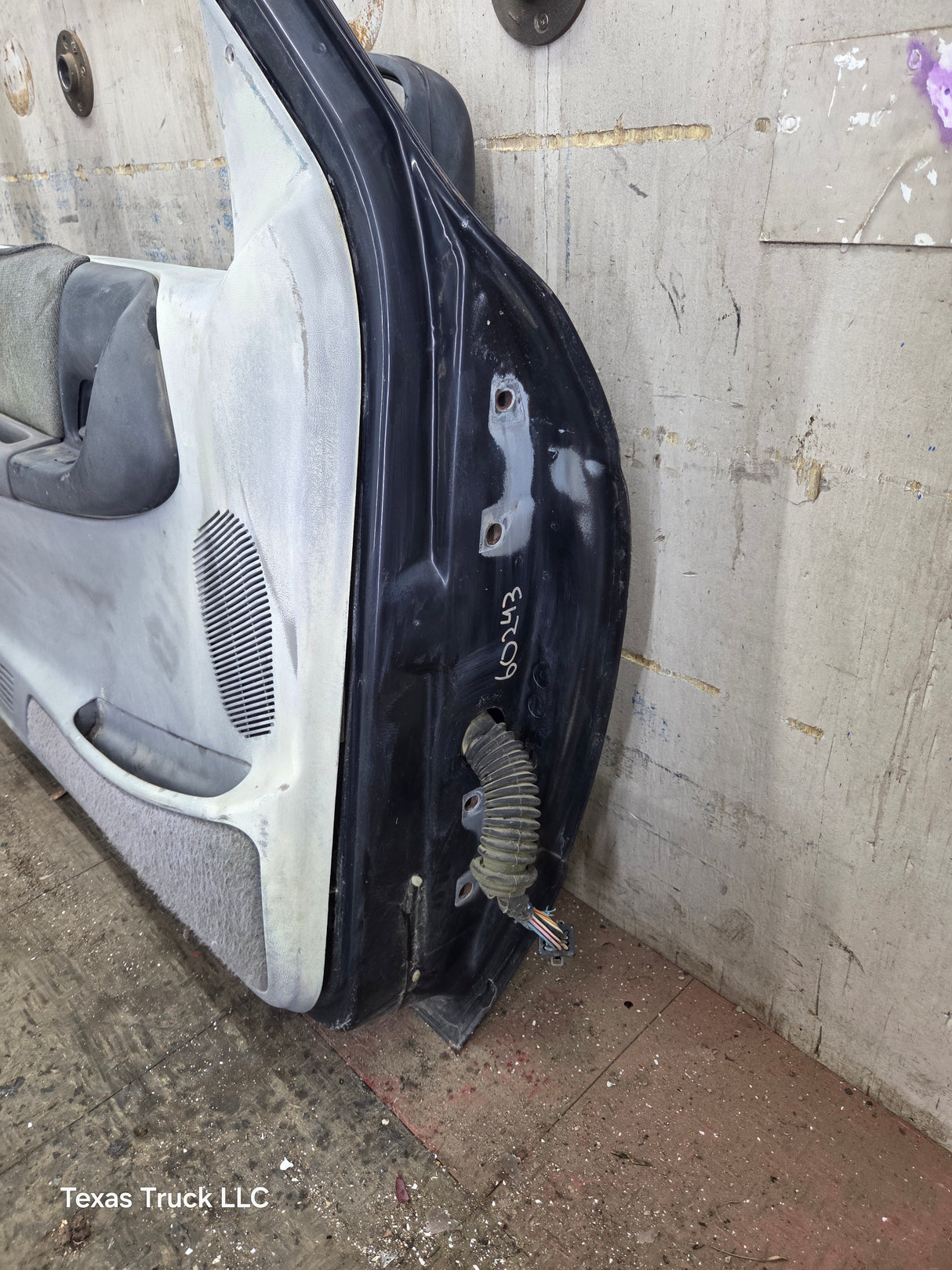 1993-2002 Ford Ranger Driver Side Front Left Hand Door