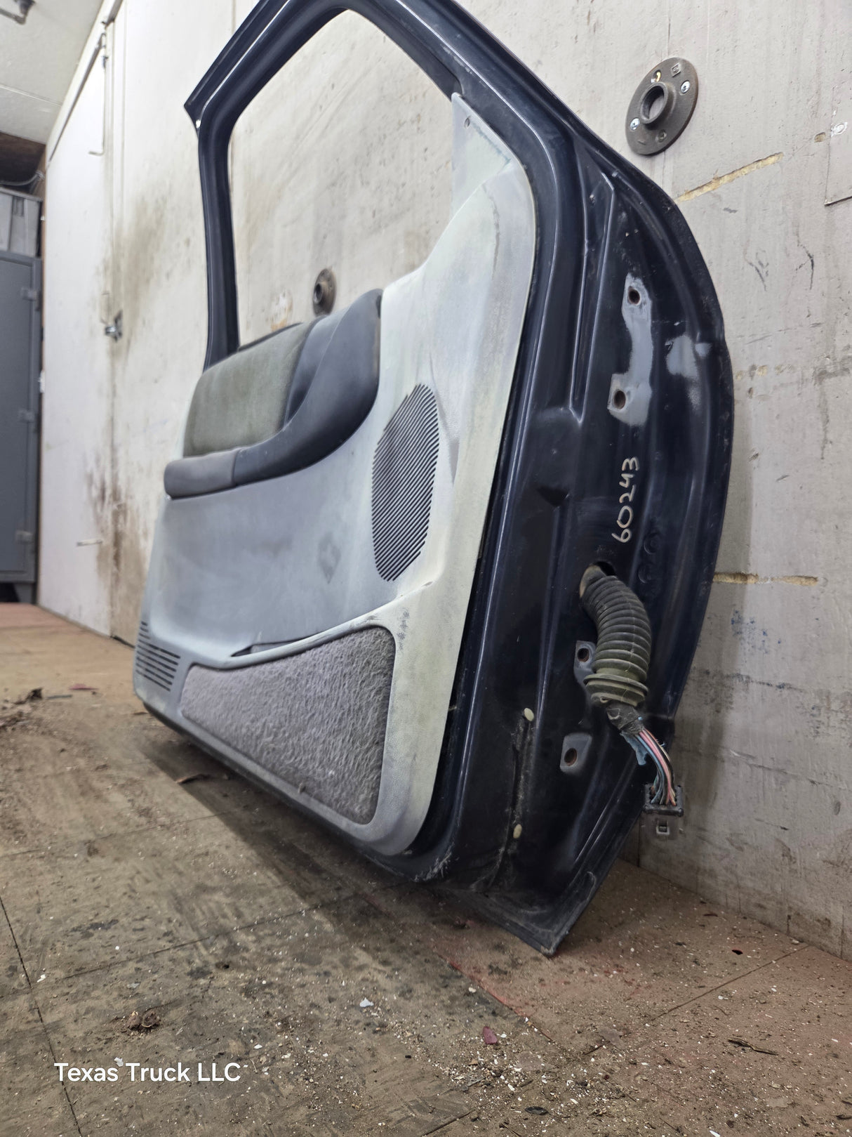 1993-2002 Ford Ranger Driver Side Front Left Hand Door
