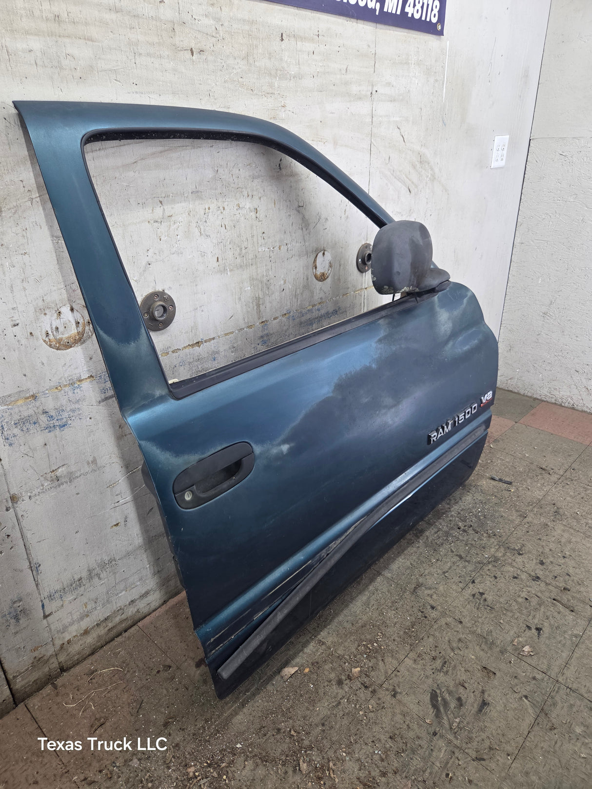 1994-2002 Dodge Ram 2nd Gen RH Passenger Side Front Door Regular Cab / 2 Door Ext Cab 1500 2500 3500 ROUND CORNER