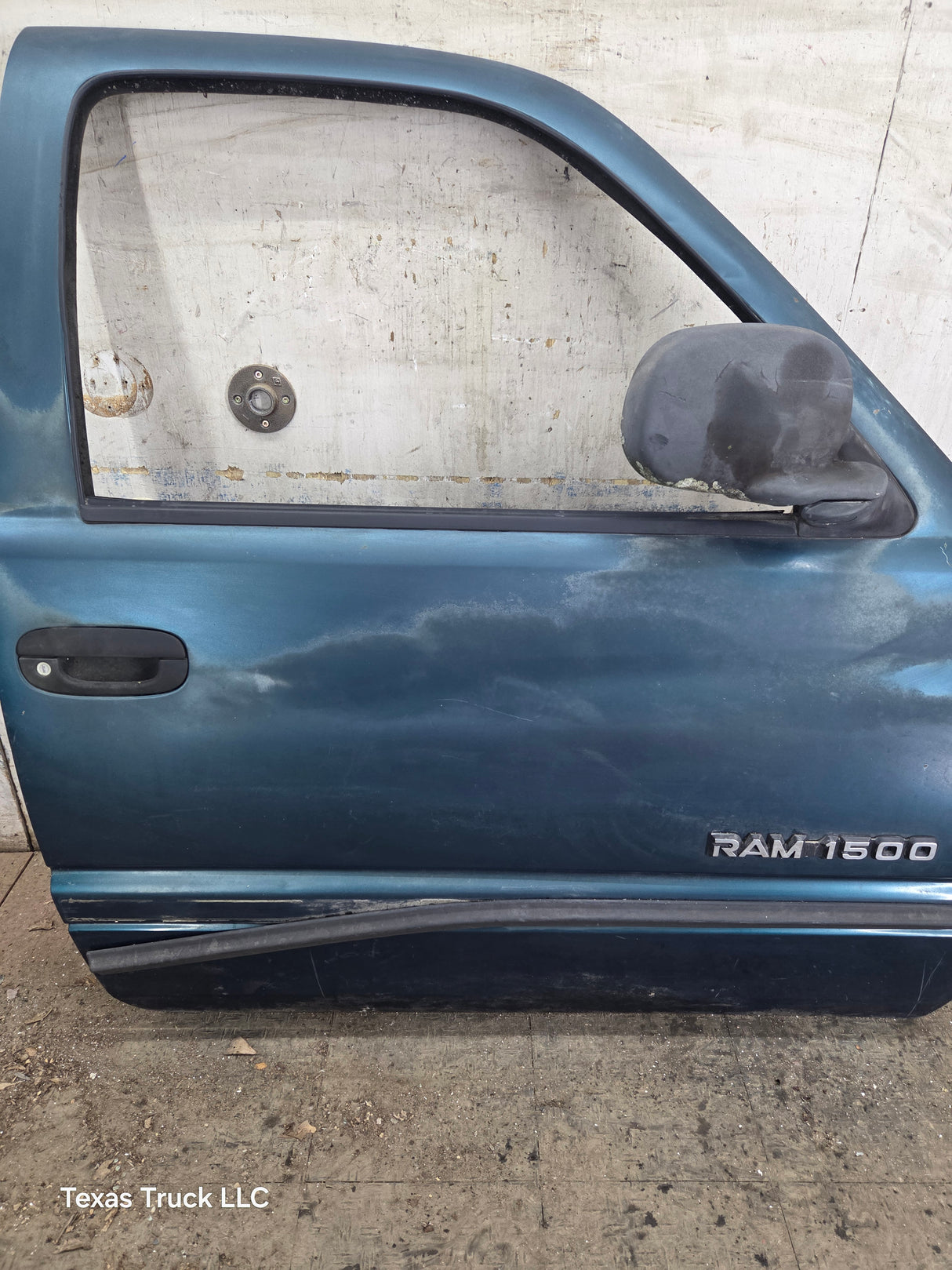 1994-2002 Dodge Ram 2nd Gen RH Passenger Side Front Door Regular Cab / 2 Door Ext Cab 1500 2500 3500 ROUND CORNER