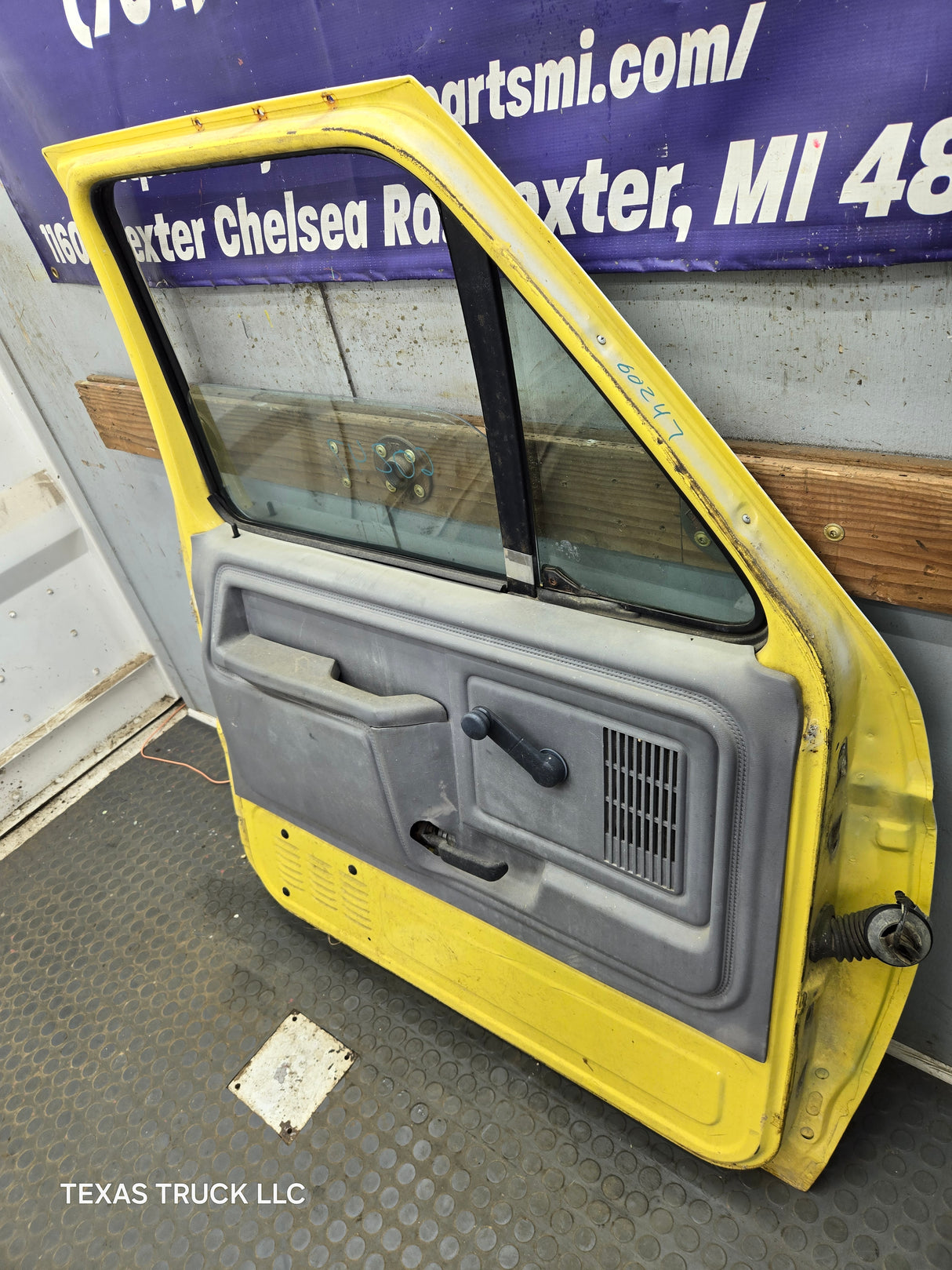 1987-1997 Ford F Series F250 F350 F450 F550 Driver Side Front Door LH