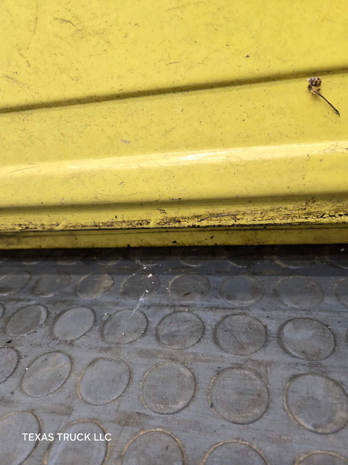1987-1997 Ford F Series F250 F350 F450 F550 Driver Side Front Door LH