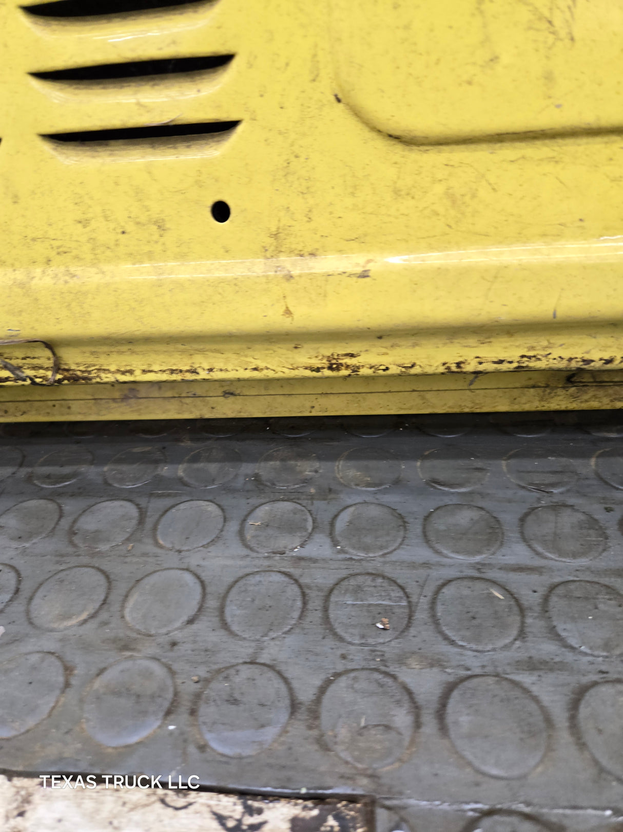 1987-1997 Ford F Series F250 F350 F450 F550 Driver Side Front Door LH