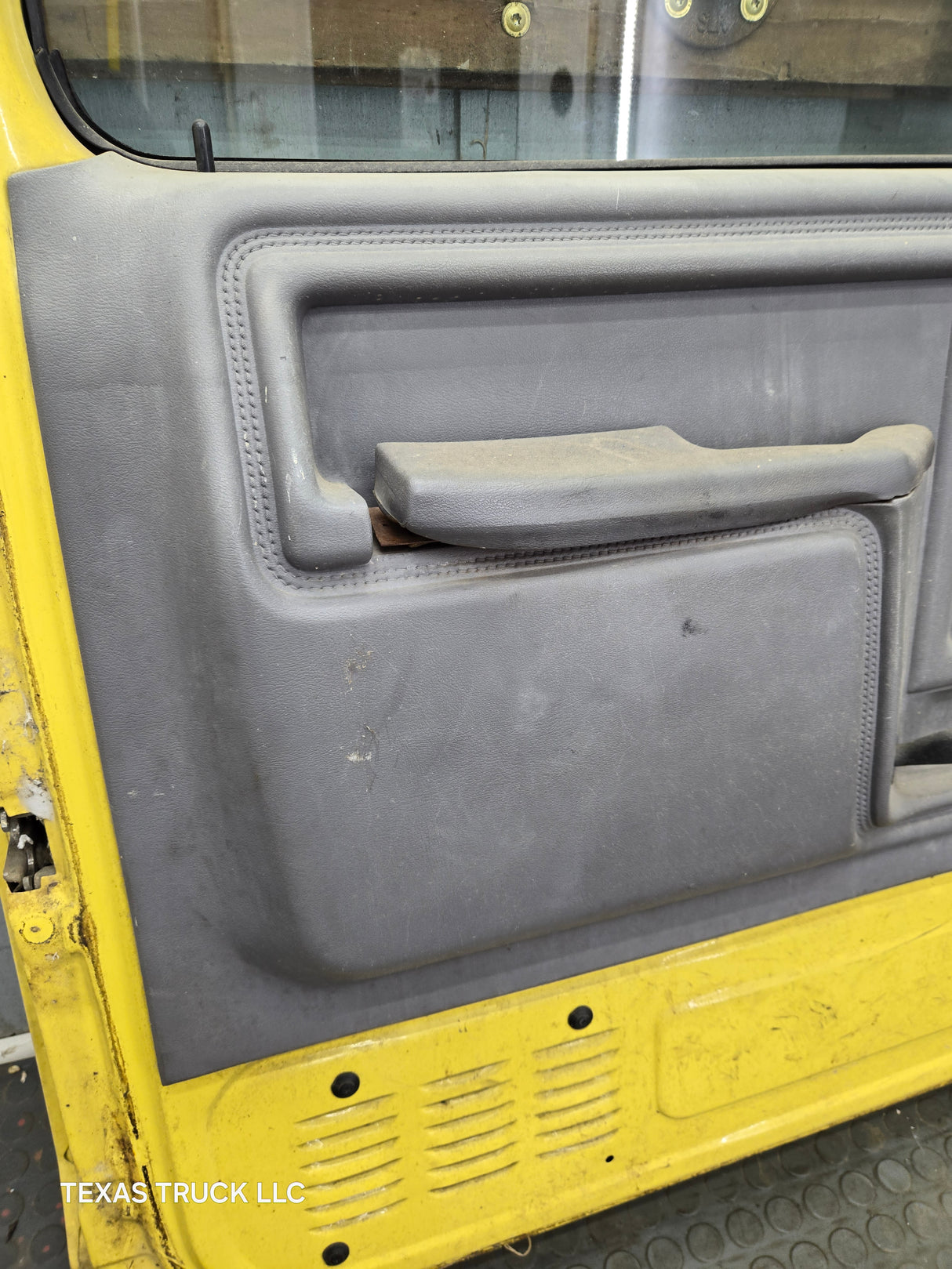 1987-1997 Ford F Series F250 F350 F450 F550 Driver Side Front Door LH