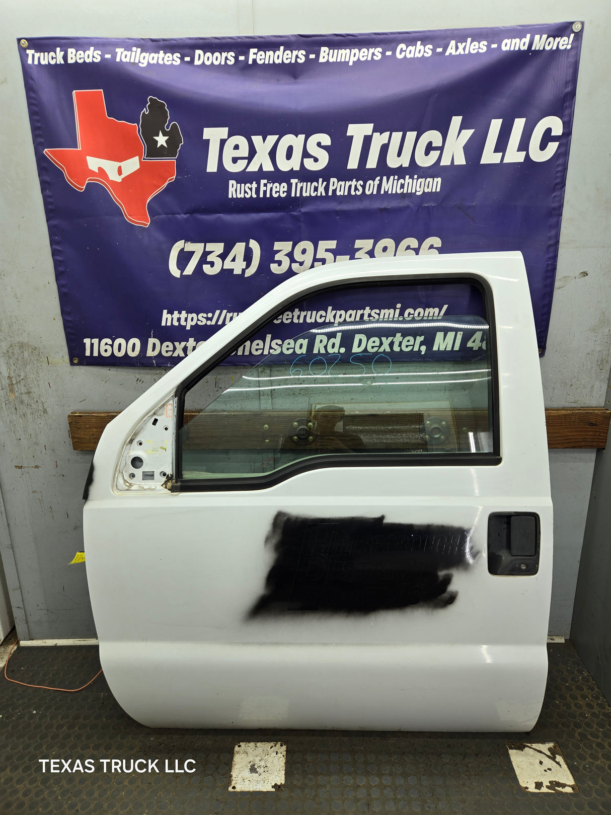 1999-2011 Ford Super Duty LH Driver Side Front Door F250 F350 F450 F550