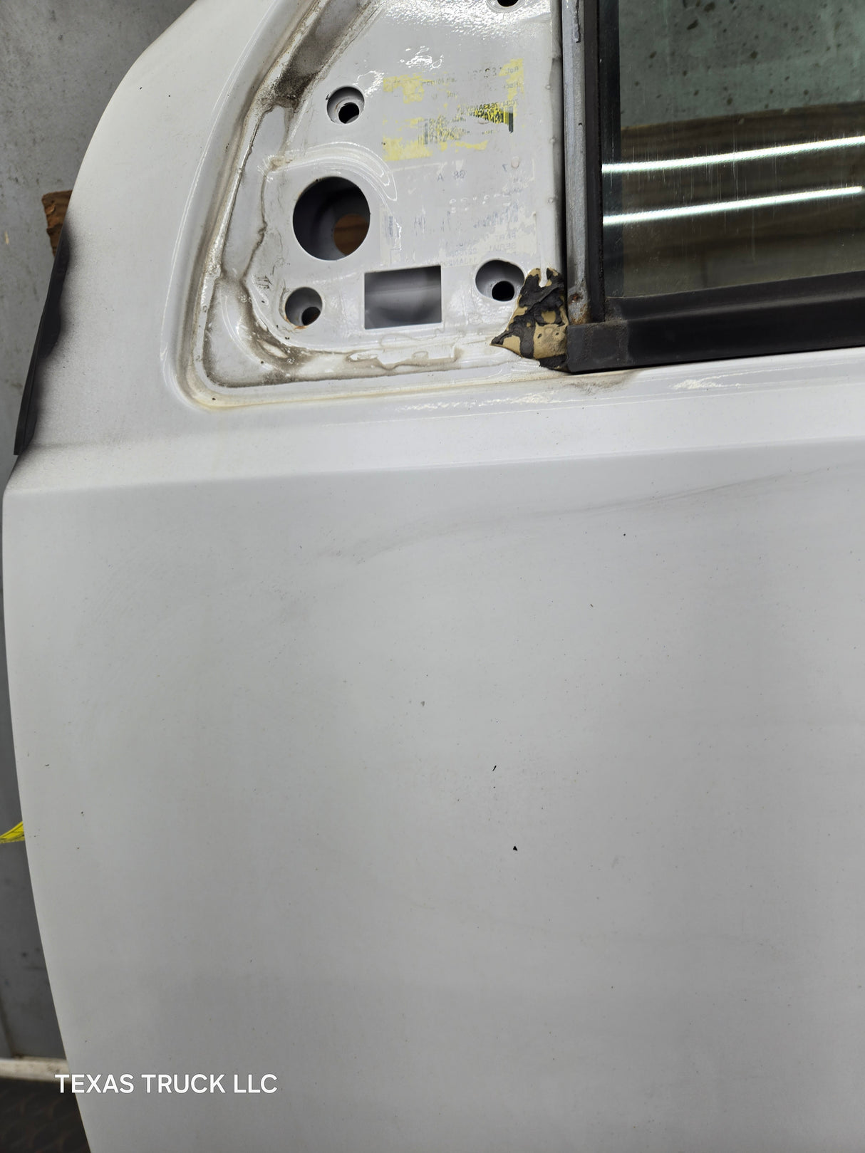 1999-2011 Ford Super Duty LH Driver Side Front Door F250 F350 F450 F550