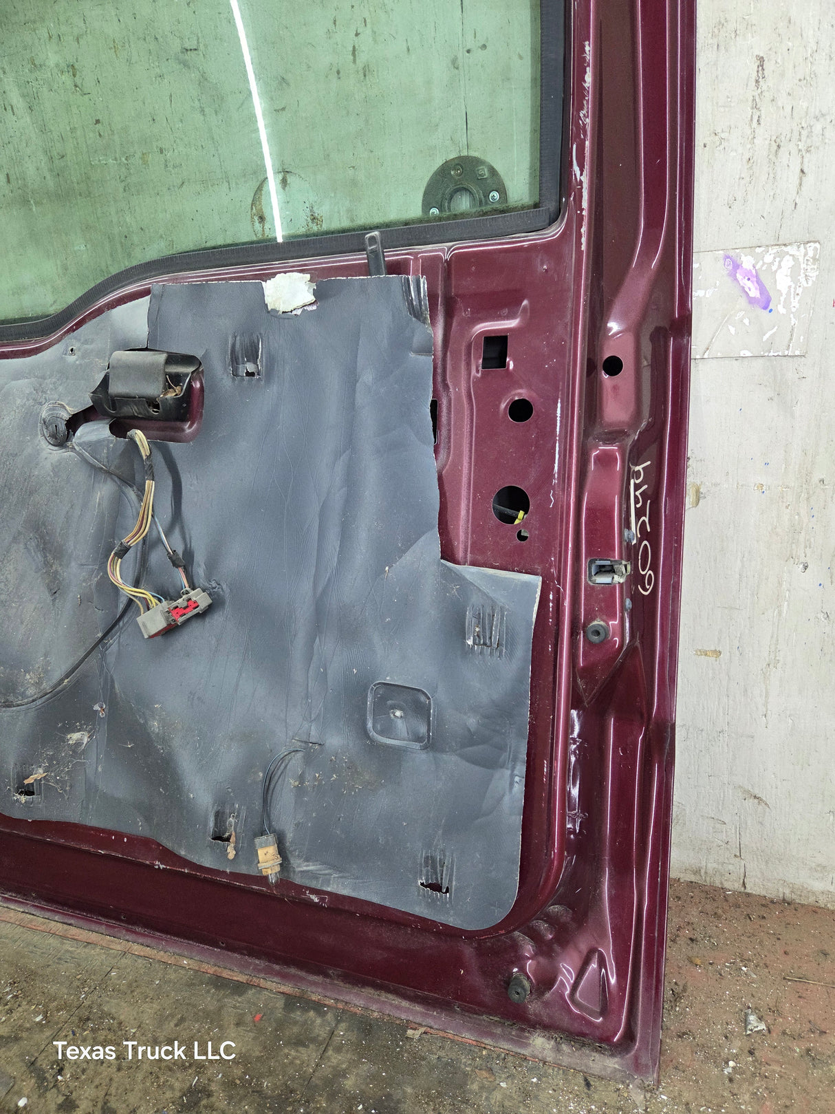 1999-2011 Ford Super Duty / Excursion Front Passenger RH Door F250 F350 F450 F550