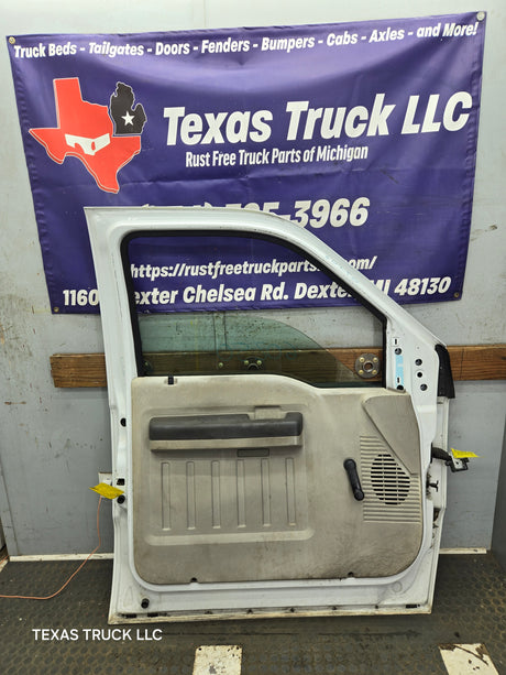 1999-2011 Ford Super Duty LH Driver Side Front Door F250 F350 F450 F550