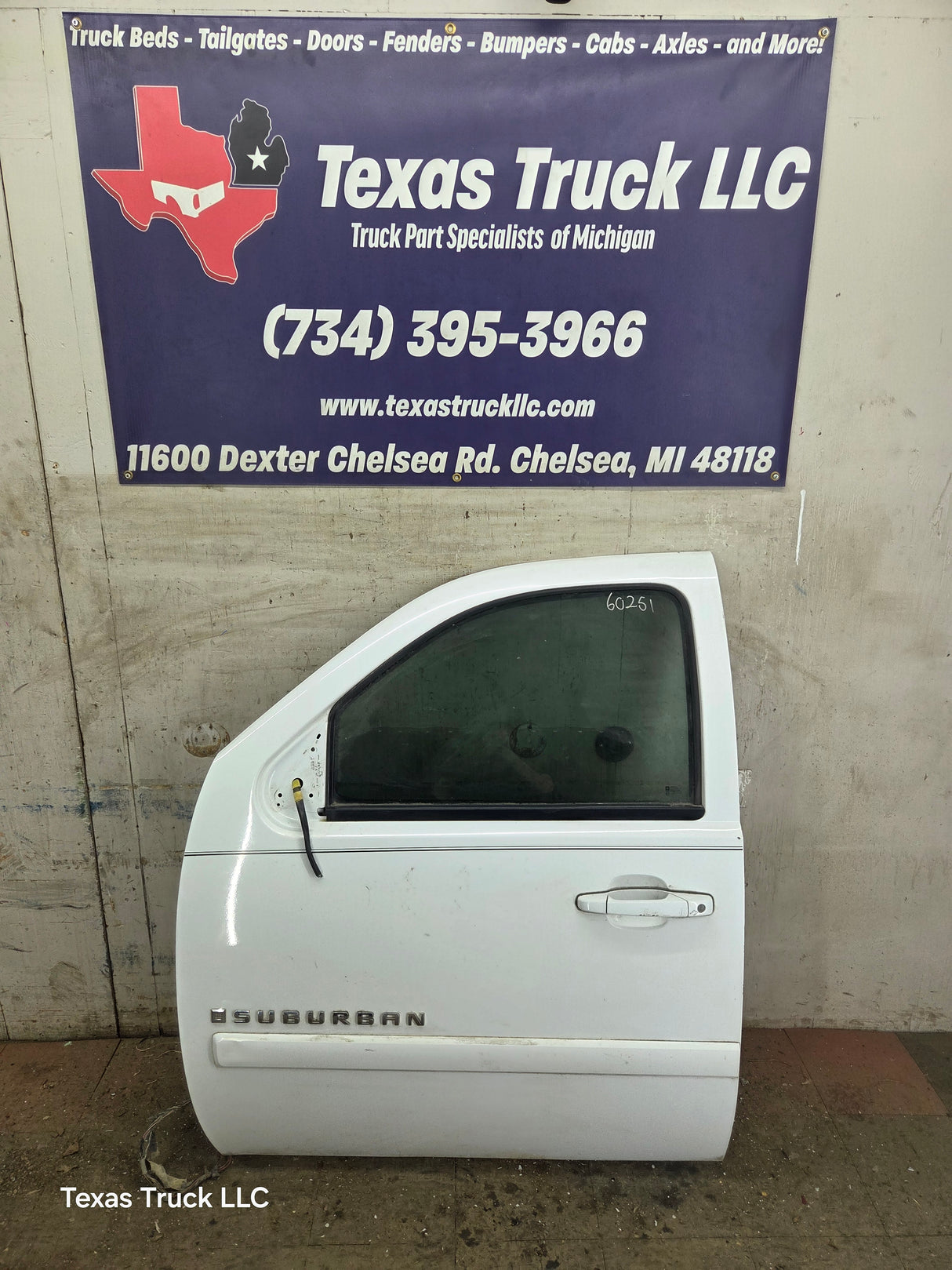 2007-2013 Chevrolet Silverado / GMC Sierra 1500 2500 3500 HD LH Front Driver Side Door