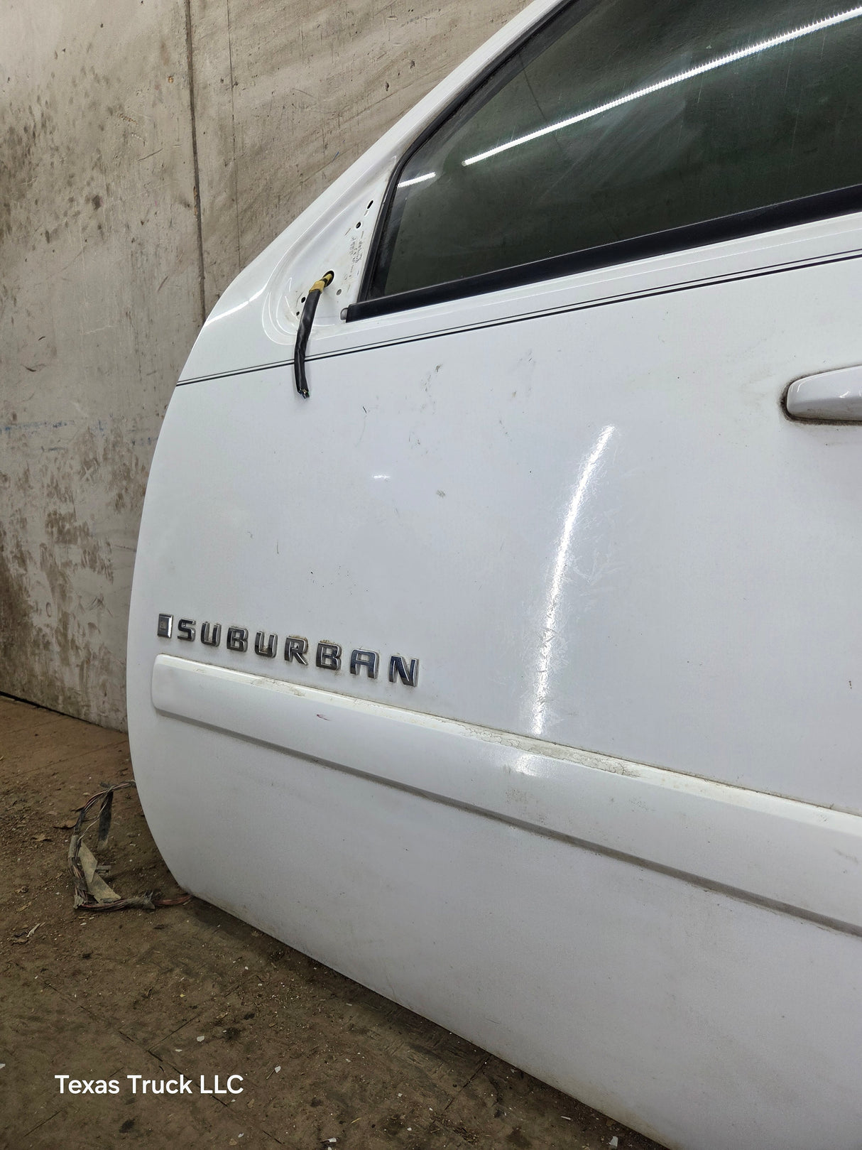 2007-2013 Chevrolet Silverado / GMC Sierra 1500 2500 3500 HD LH Front Driver Side Door