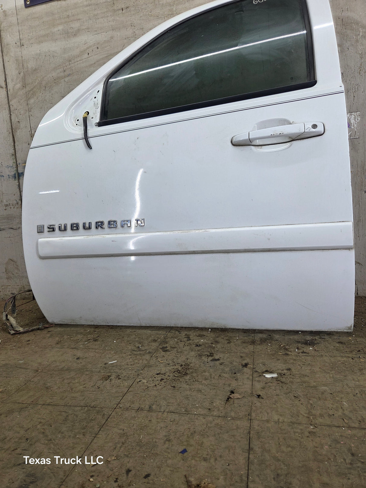 2007-2013 Chevrolet Silverado / GMC Sierra 1500 2500 3500 HD LH Front Driver Side Door