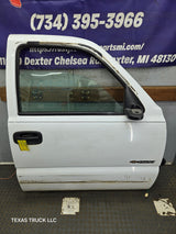 1999-2006 Chevrolet Silverado / GMC Sierra 1500 2500 3500 HD Front Passenger side Door RH