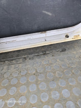 1999-2006 Chevrolet Silverado / GMC Sierra 1500 2500 3500 HD Front Passenger side Door RH