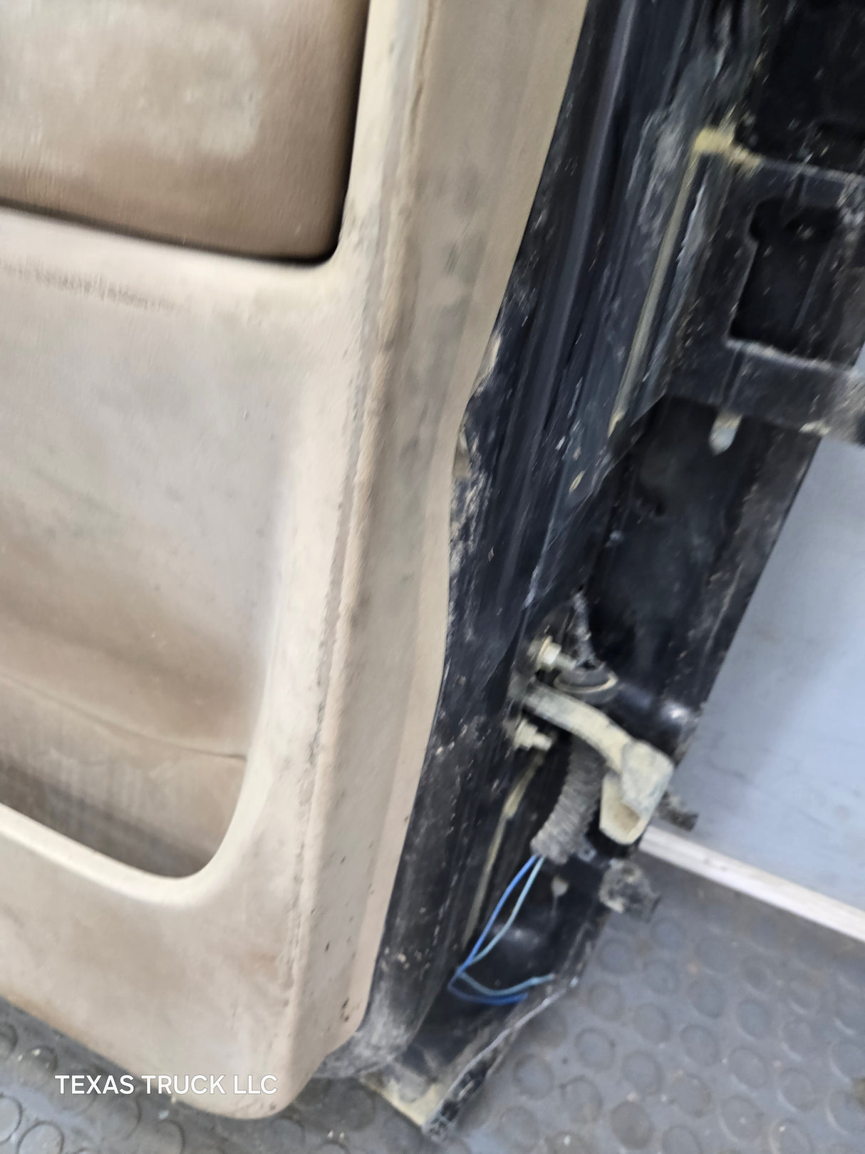 1999-2006 Chevrolet Silverado / GMC Sierra 1500 2500 3500 HD Rear Passenger side Extended Cab rear door