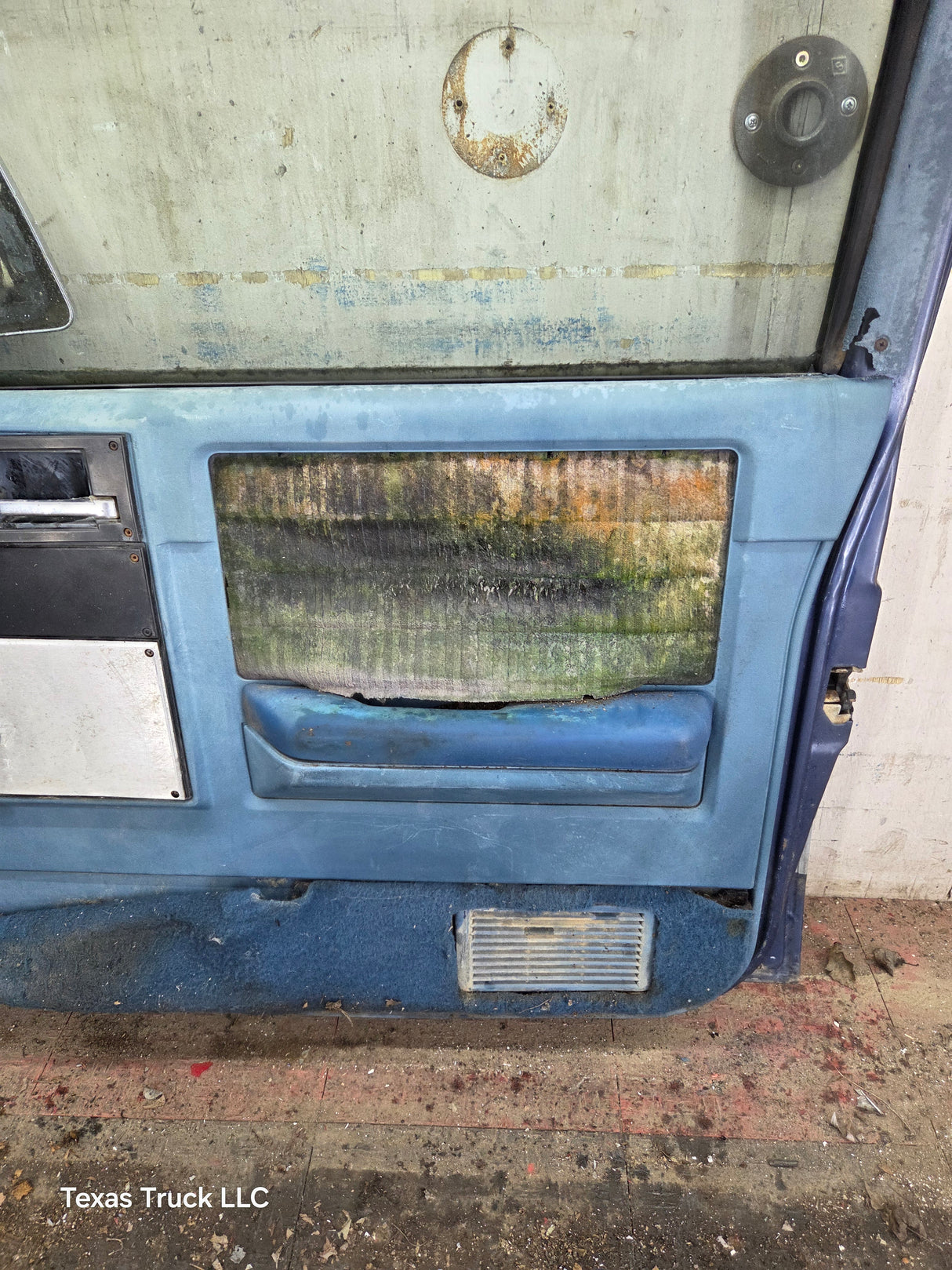 1982-1993 Chevrolet S10 /  GMC S15 Sonoma RH Passenger Side Front Door