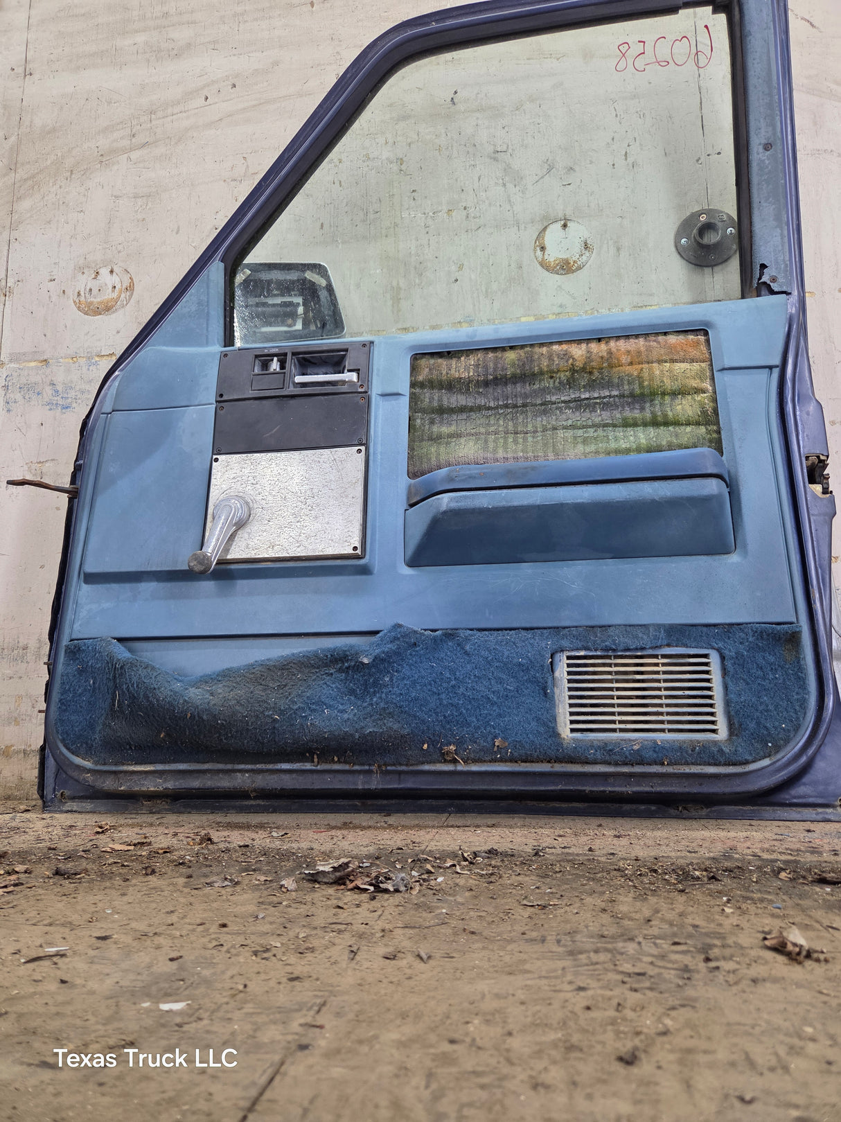 1982-1993 Chevrolet S10 /  GMC S15 Sonoma RH Passenger Side Front Door
