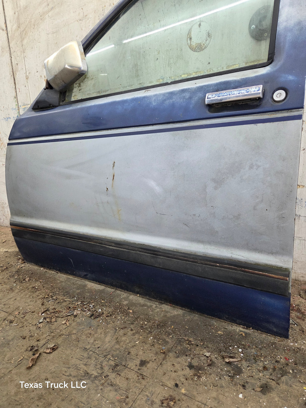 1982-1993 Chevrolet S10 /  GMC S15 Sonoma LH Driver Side Front Door