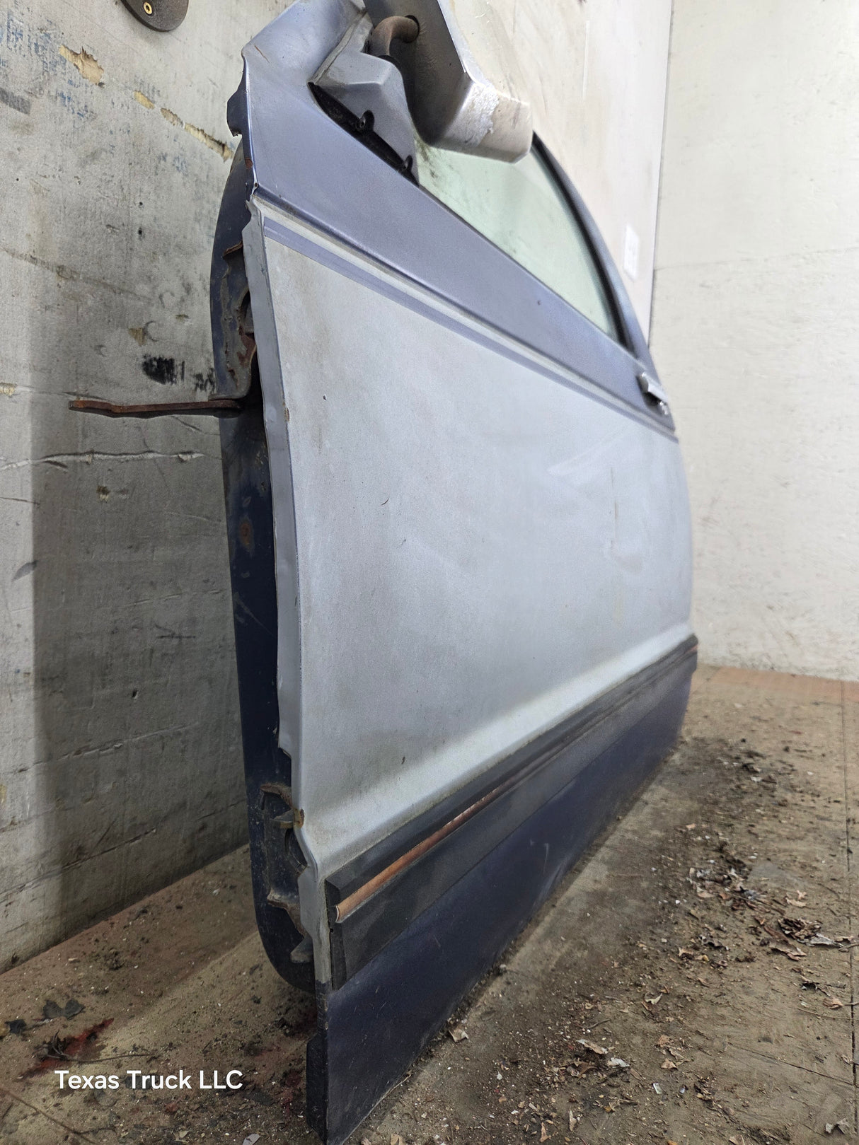 1982-1993 Chevrolet S10 /  GMC S15 Sonoma LH Driver Side Front Door