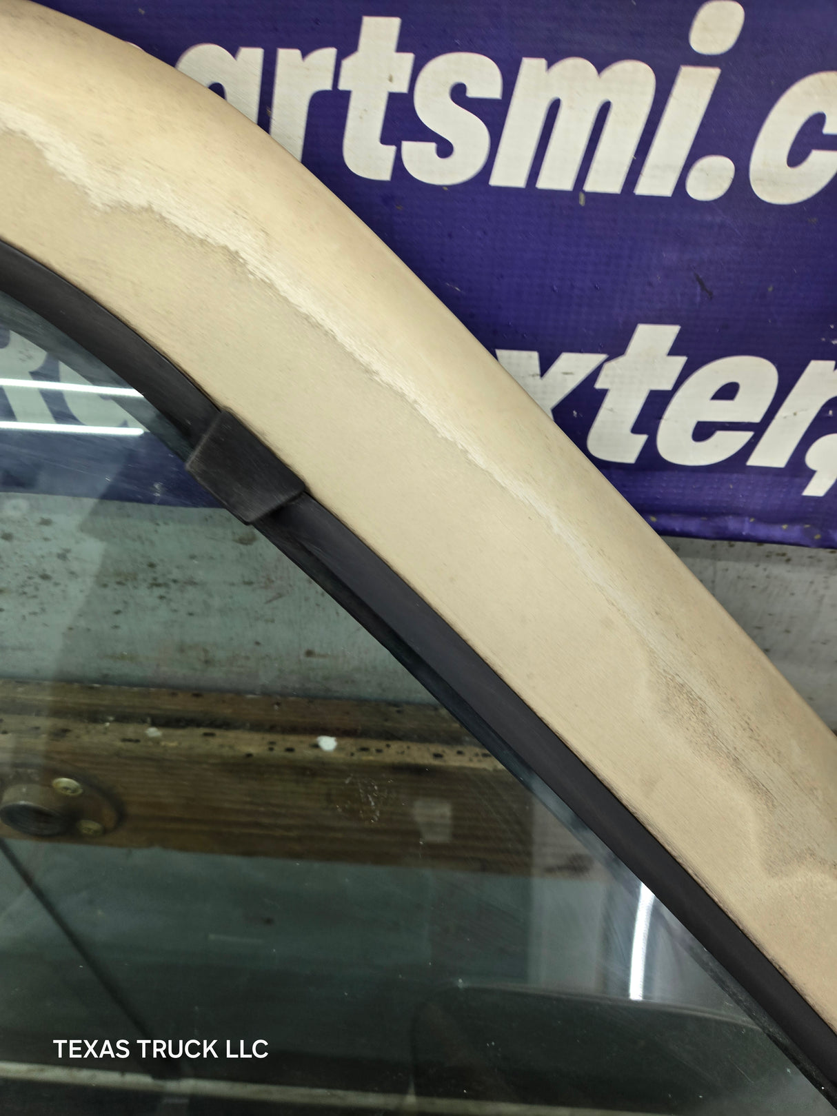 1988-2000 Chevrolet Silverado Suburban GMC Sierra RH Front Passenger Door