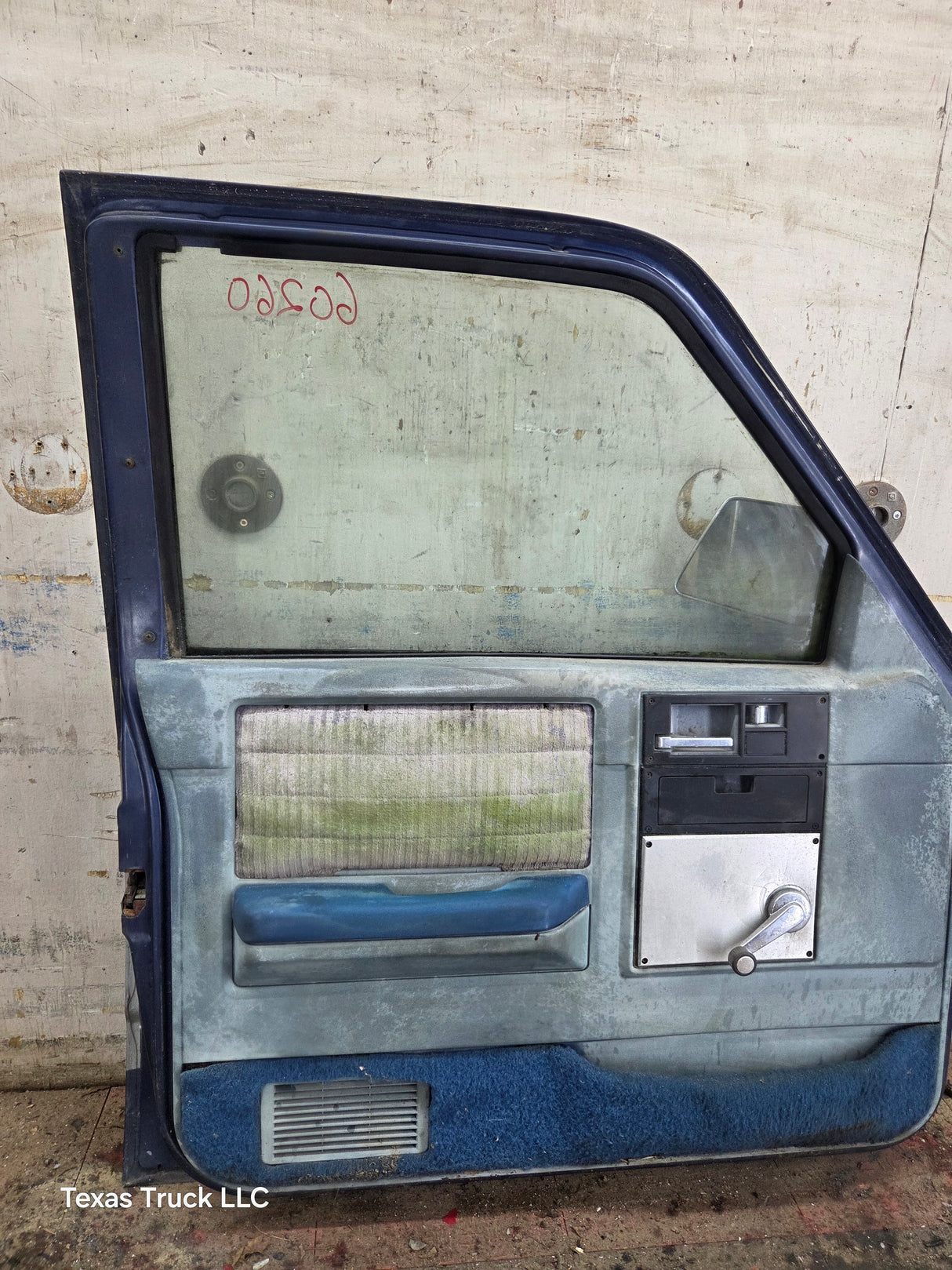 1982-1993 Chevrolet S10 /  GMC S15 Sonoma LH Driver Side Front Door