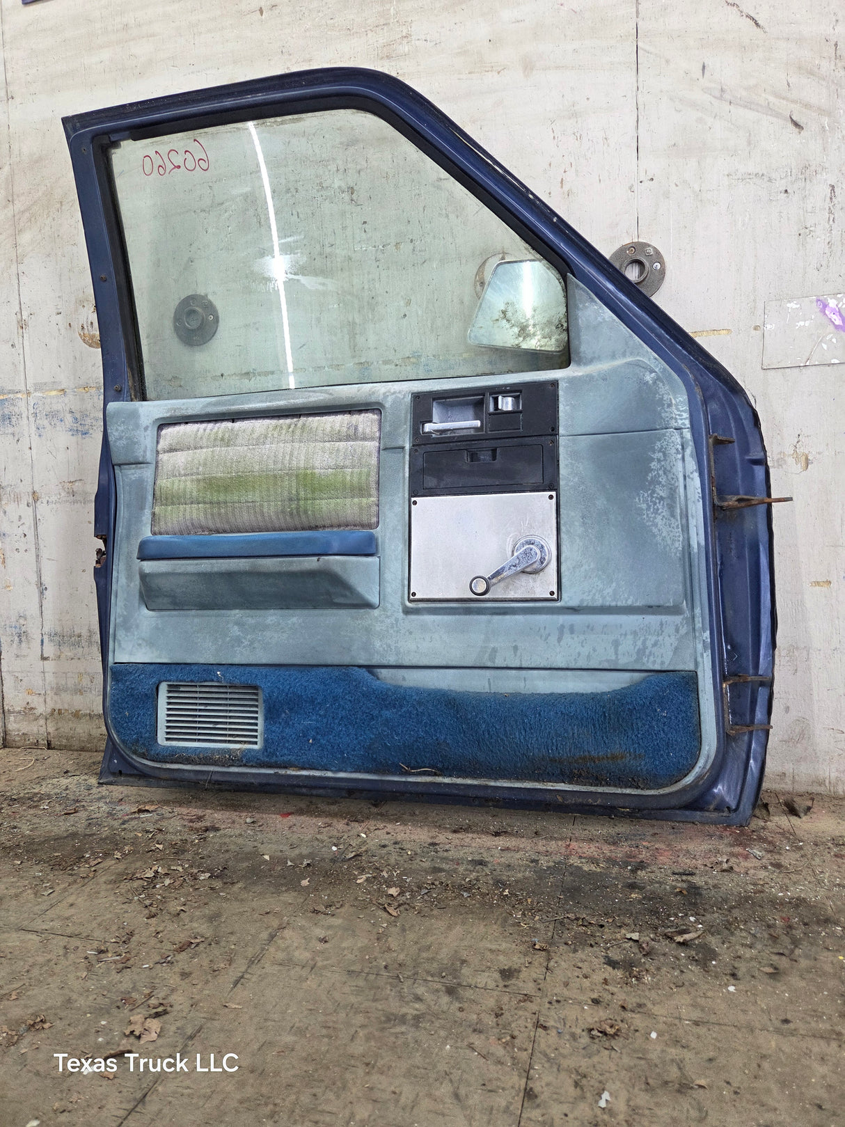1982-1993 Chevrolet S10 /  GMC S15 Sonoma LH Driver Side Front Door