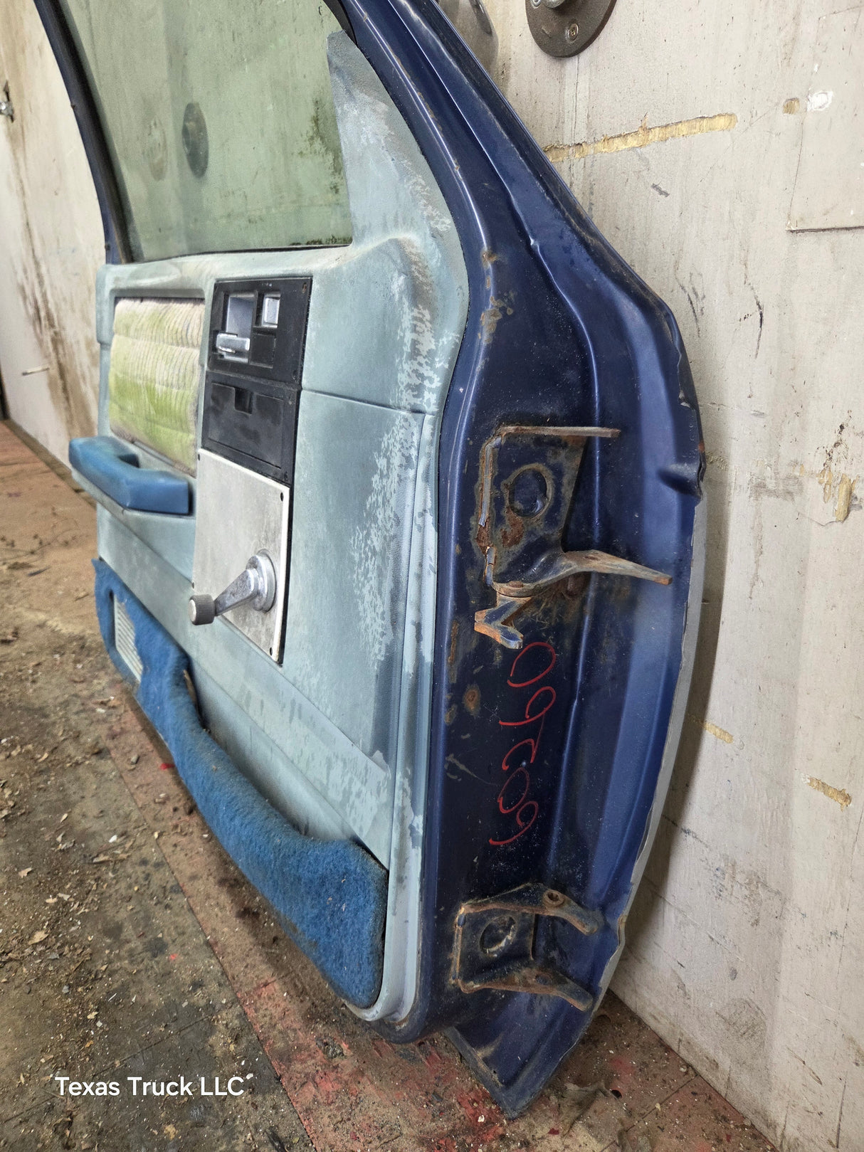1982-1993 Chevrolet S10 /  GMC S15 Sonoma LH Driver Side Front Door