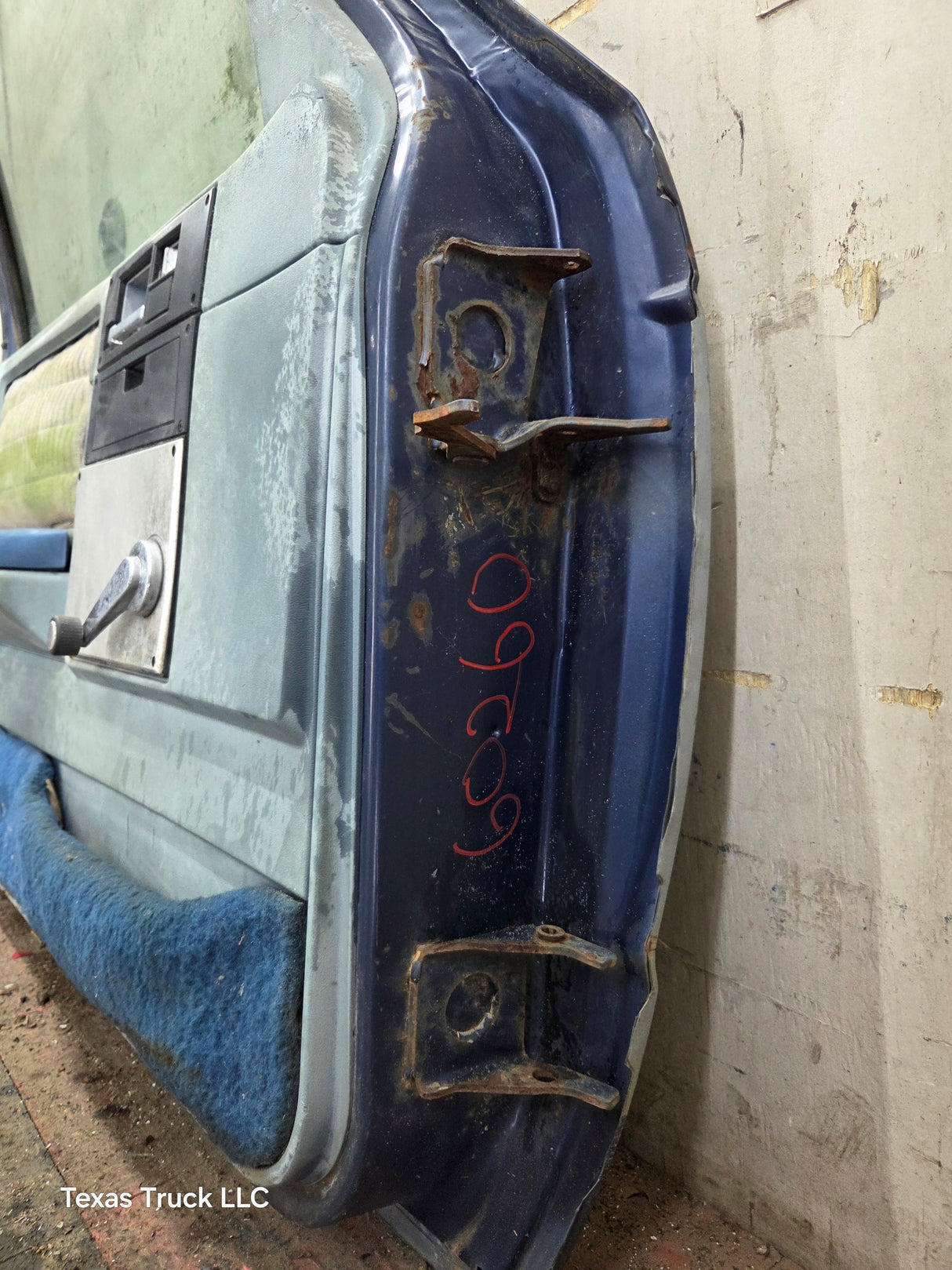 1982-1993 Chevrolet S10 /  GMC S15 Sonoma LH Driver Side Front Door