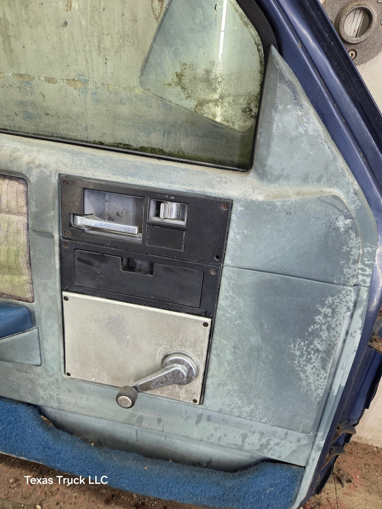 1982-1993 Chevrolet S10 /  GMC S15 Sonoma LH Driver Side Front Door