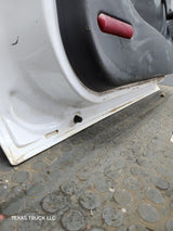 1999-2006 Chevrolet Silverado / GMC Sierra 1500 2500 3500 HD LH Front Driver Side Door