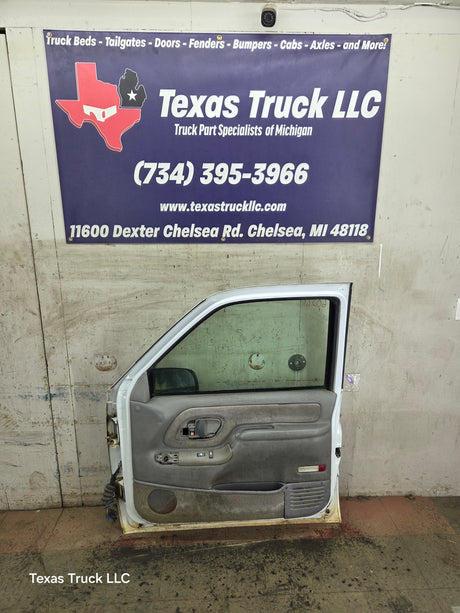 1988-2000 Chevrolet Silverado Suburban GMC Sierra RH Front Passenger Door