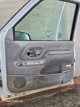 1988-2000 Chevrolet Silverado Suburban GMC Sierra RH Front Passenger Door
