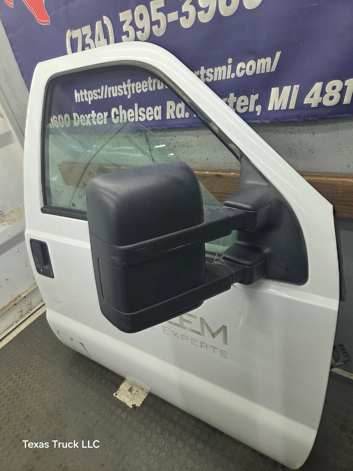 1999-2011 Ford Super Duty / Excursion Front Passenger RH Door F250 F350 F450 F550- Oxford White
