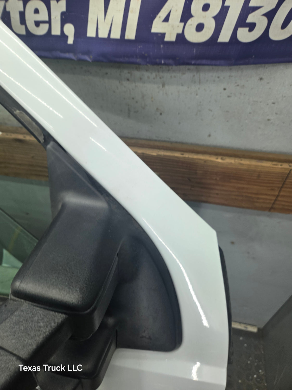 1999-2011 Ford Super Duty / Excursion Front Passenger RH Door F250 F350 F450 F550- Oxford White