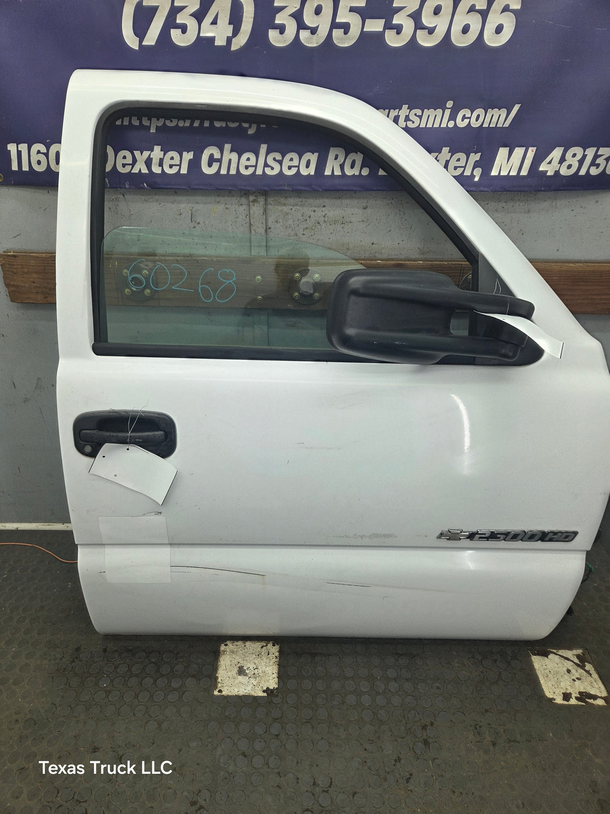 1999-2006 Chevrolet Silverado / GMC Sierra 1500 2500 3500 HD Front Passenger side Door RH
